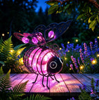 🌙🐝 Hängande solcellslampa med bi-design – varmt bärnstensfärgat sken, flimmerfri och perfekt för trädgårdsfester, camping eller barnrum – sprider glädje både dag och natt 🌞🌜