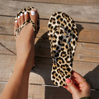 📢📢40% RABATT !! ⏰Leopardmønstrede flip-flops med hjertecharm